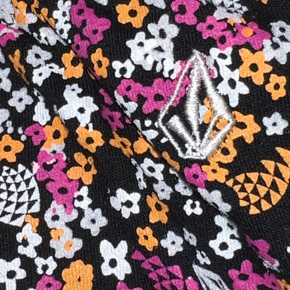 Volcom "Ditzy Dazed" Top - Black Floral Print - Flowy/Airy - Y2K - Junior's XL - Picture 9 of 16
